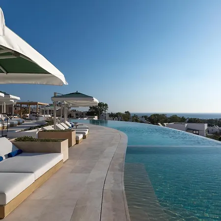Sandblu Resort 5*