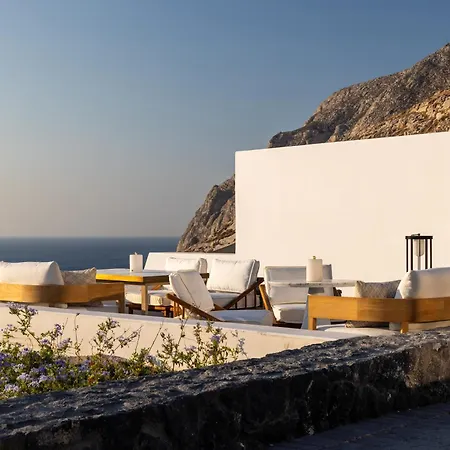 Sandblu 5* Kamari (Santorini)