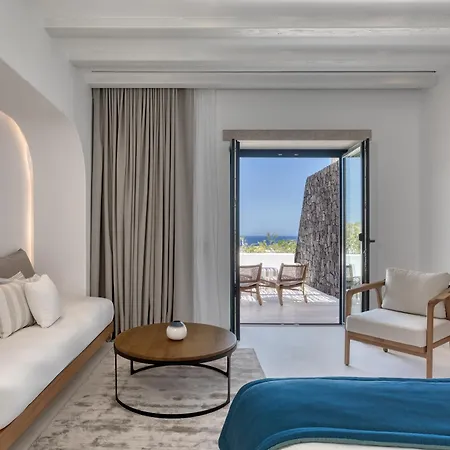 Sandblu 5* Kamari (Santorini)