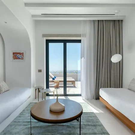Sandblu Resort Kamari (Santorini)