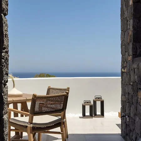Sandblu Kamari (Santorini)