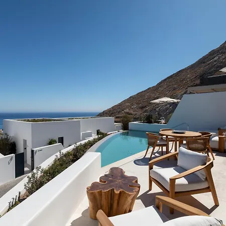 Sandblu Kamari (Santorini)